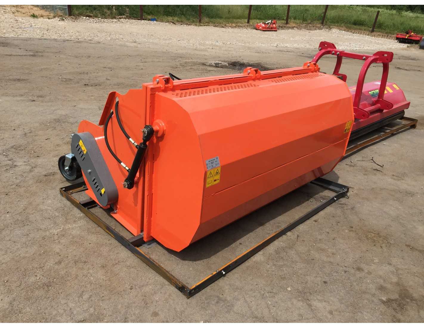 Plaktukinė žoliapjovė su surinkimo bunkeriu MATENG FCH-160 (155 cm)