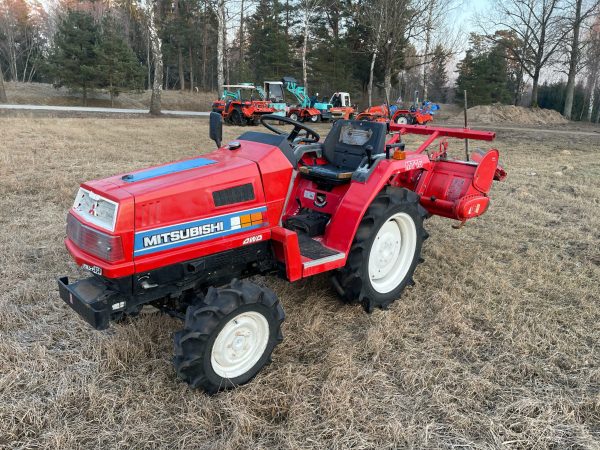 Naudotas traktorius MITUSBISHI MT16 (12 kW, su freza)