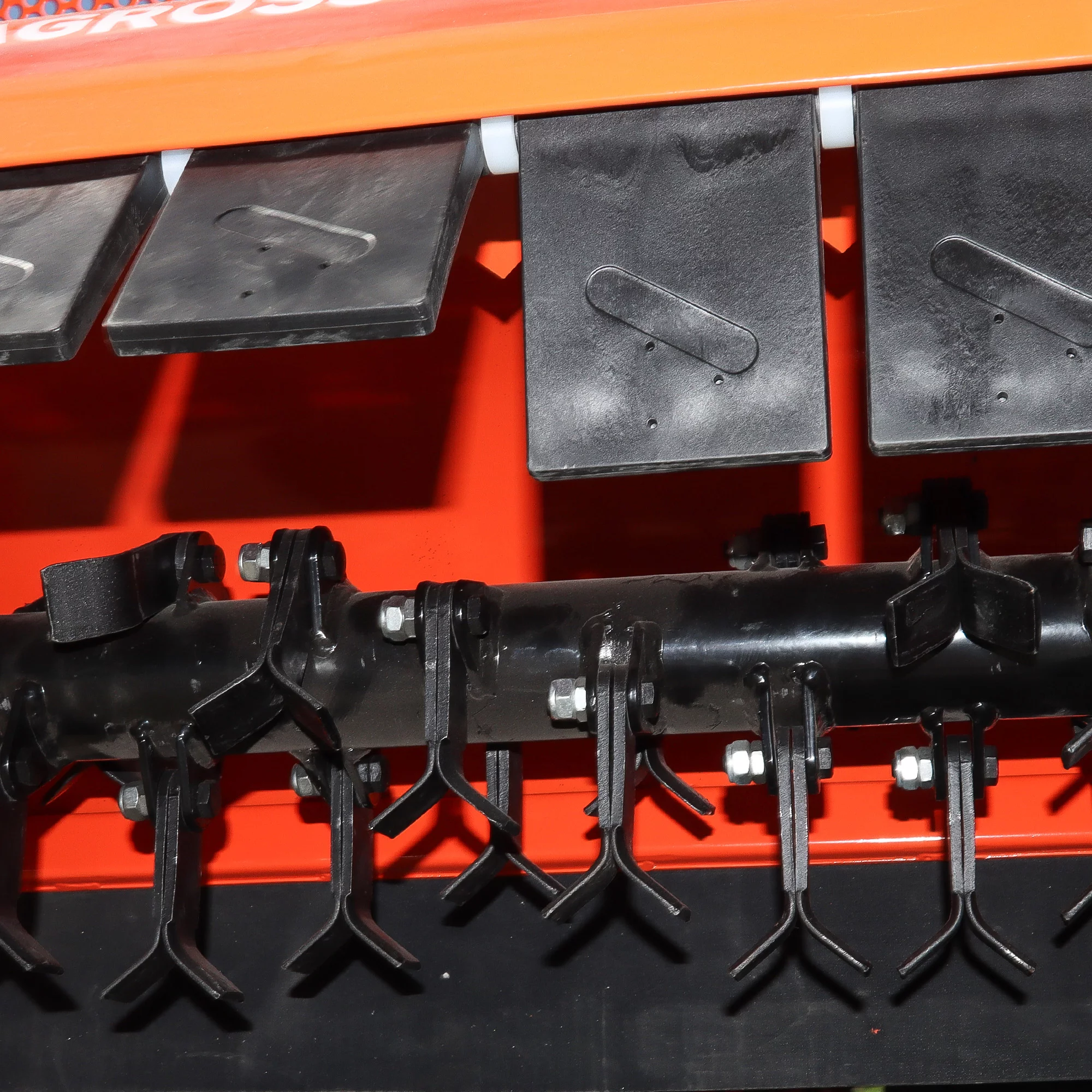 Mulčeris AGROSSI-PRO SK-860V (15 AG, 86 cm)